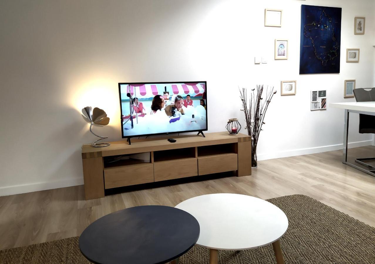 La Perle Du 58 - T2 Parking Wifi Terrasse Clim Appartement Rodez Buitenkant foto